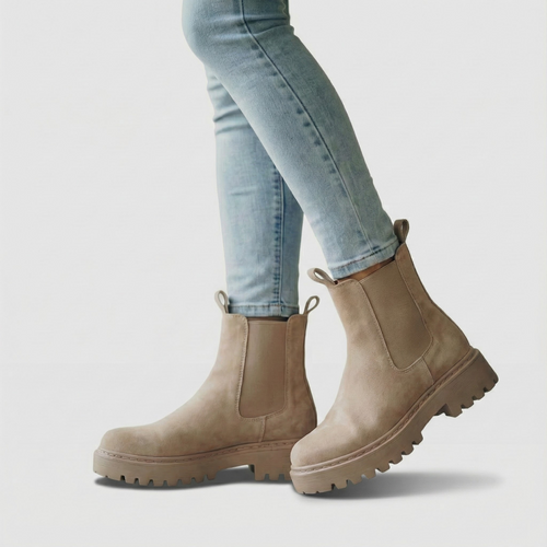 Lena Suede Boots elegant