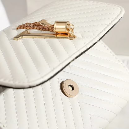 Livia Clutch elegant