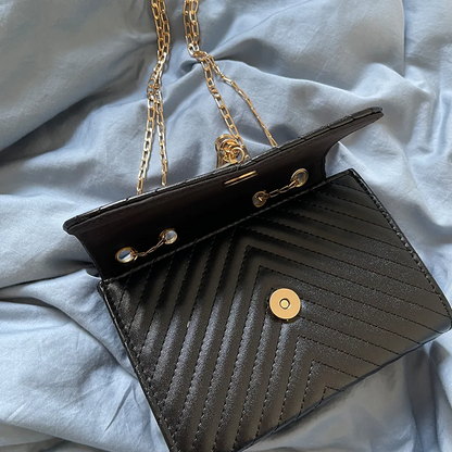 Livia Clutch elegant