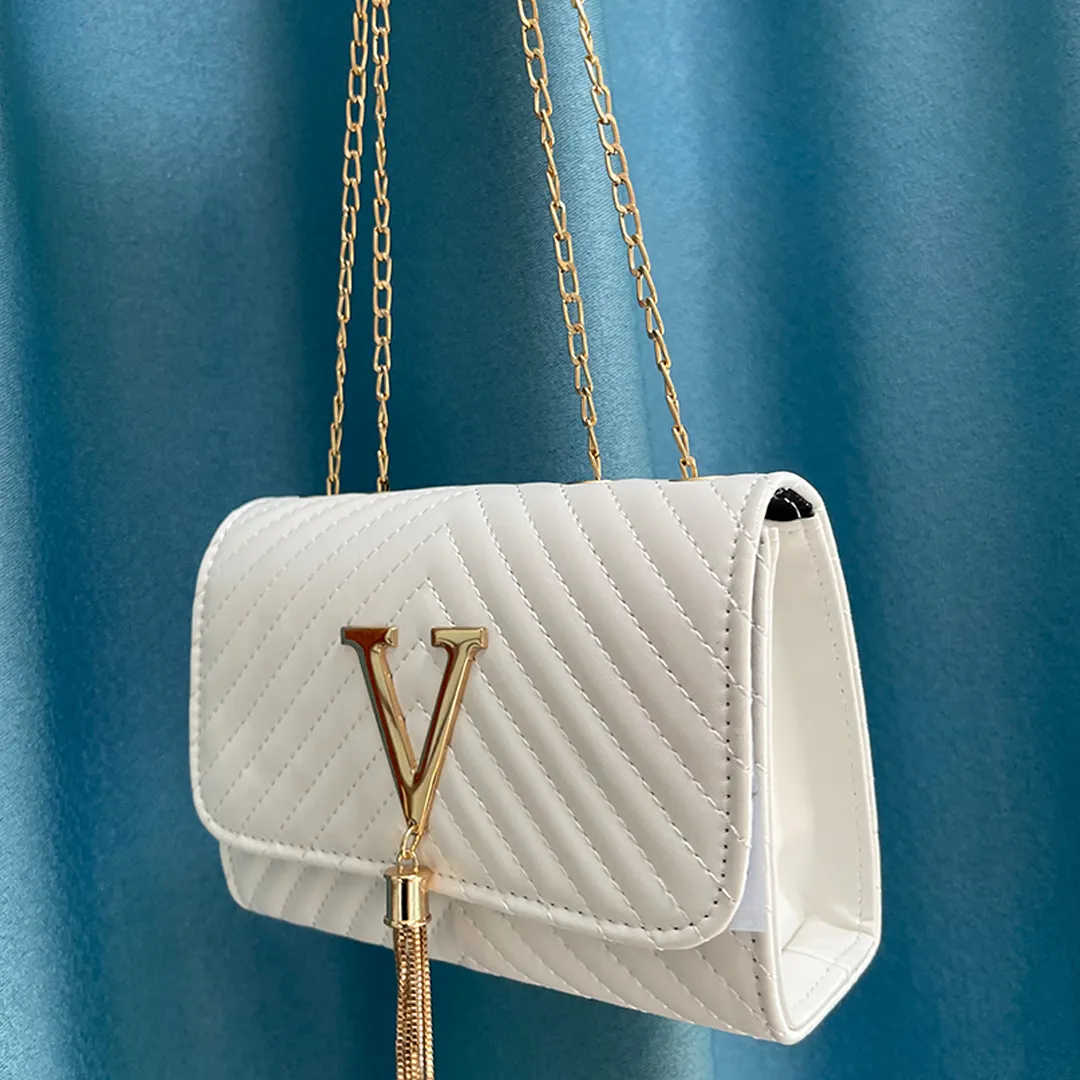 Livia Clutch elegant