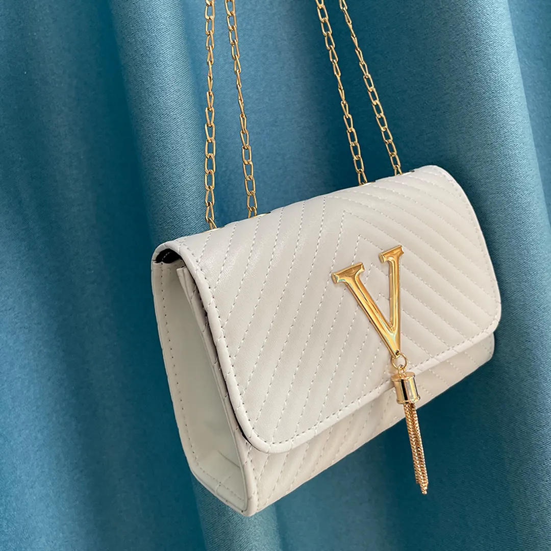 Livia Clutch elegant