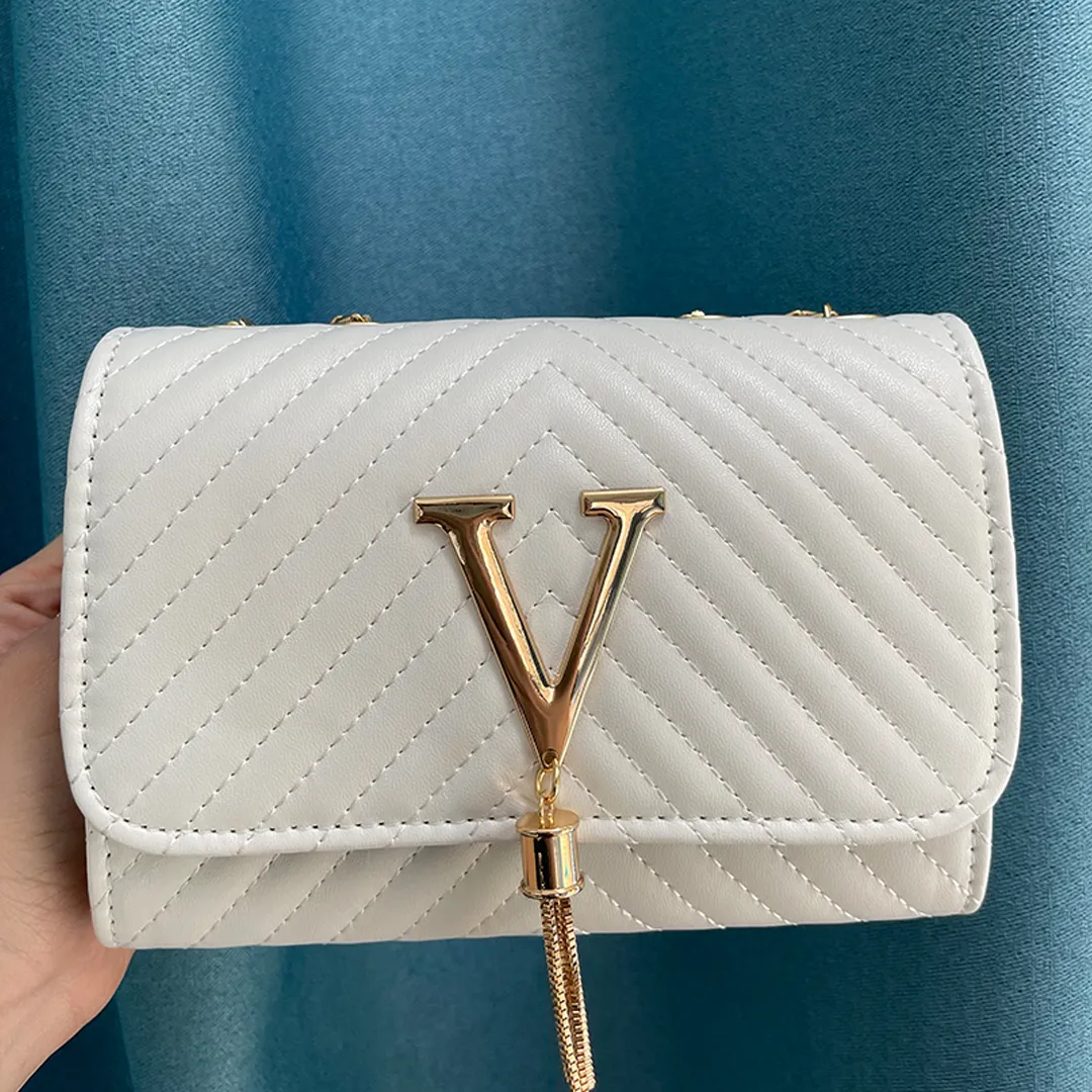 Livia Clutch elegant