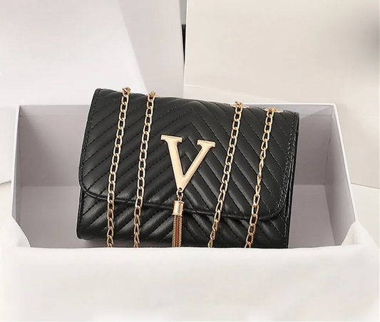 Livia Clutch elegant