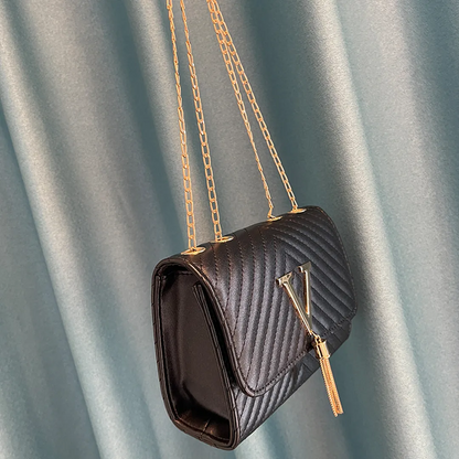 Livia Clutch elegant